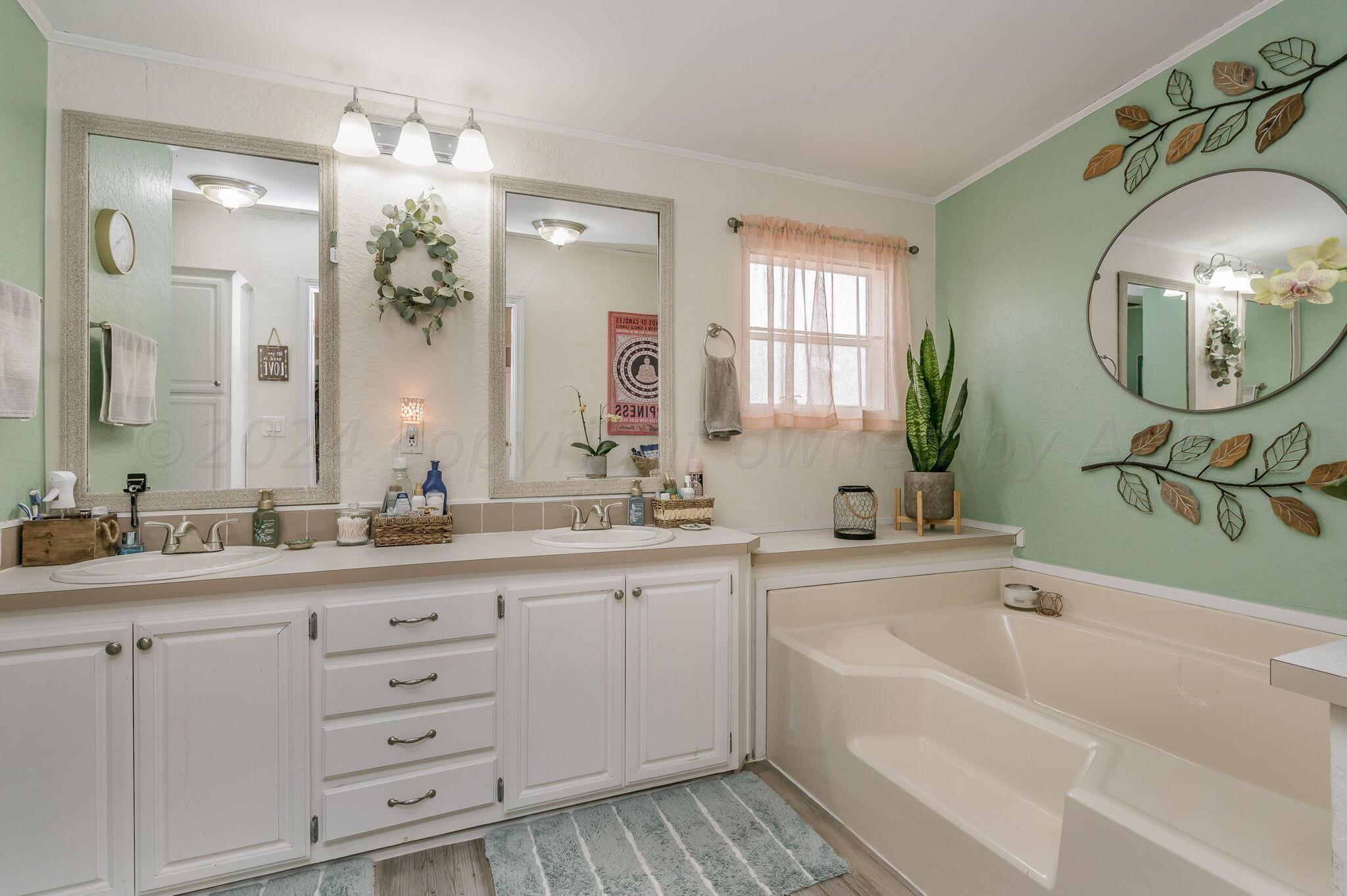22671 Blessen Road Canyon, TX 79015 - Photo 14 of 22 master bathroom