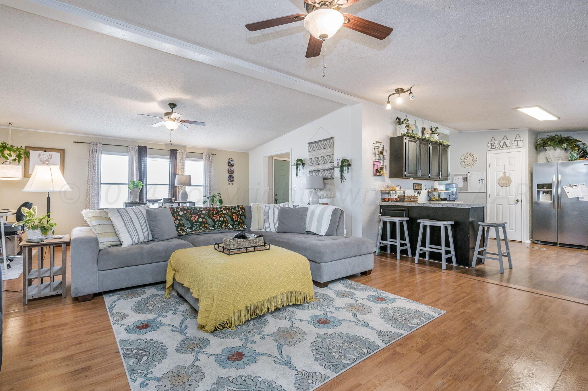 22671 Blessen Road Canyon, TX 79015 - Photo 9 of 22 living room