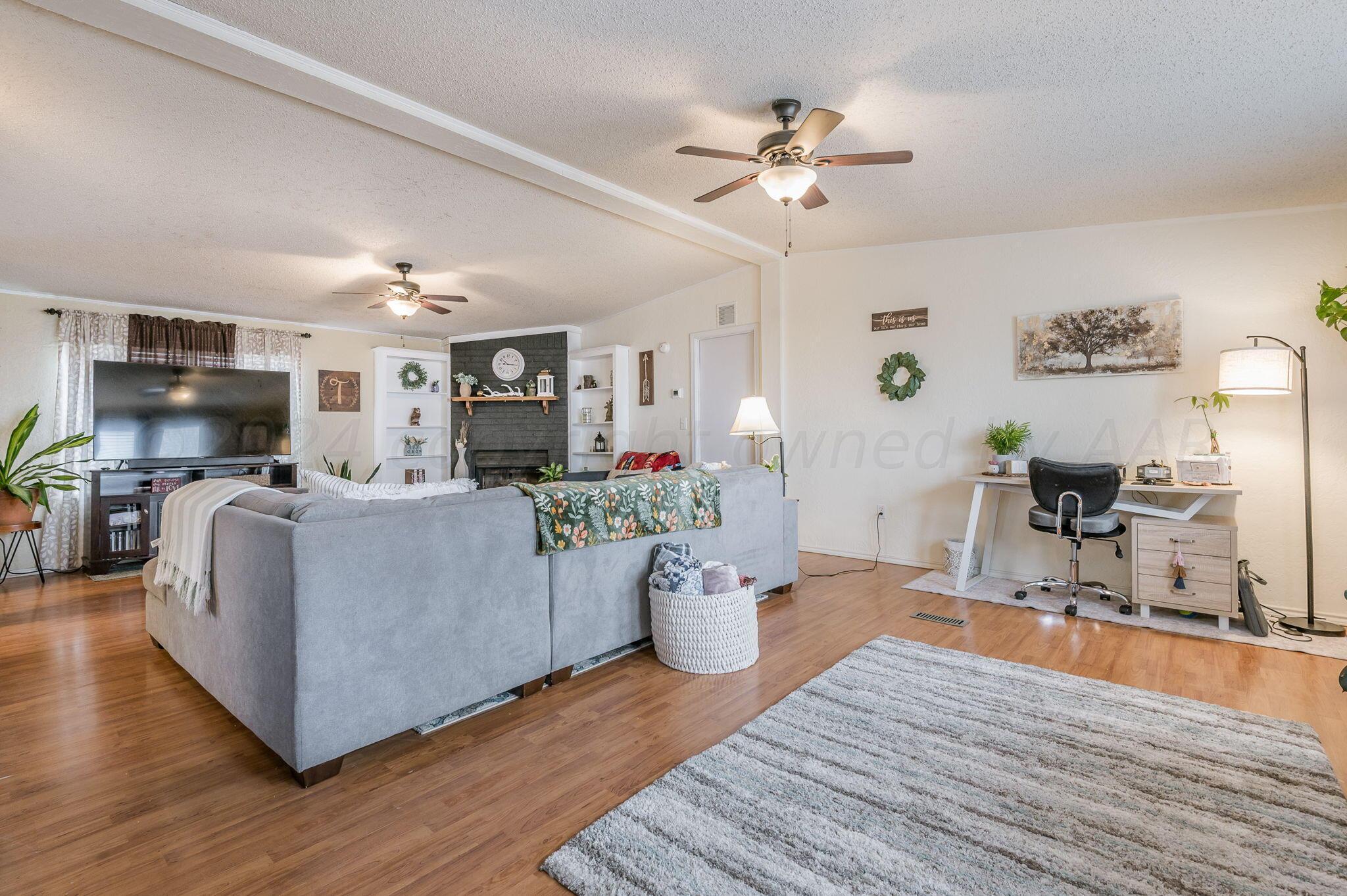 22671 Blessen Road Canyon, TX 79015 - Photo 10 of 22 living room 2