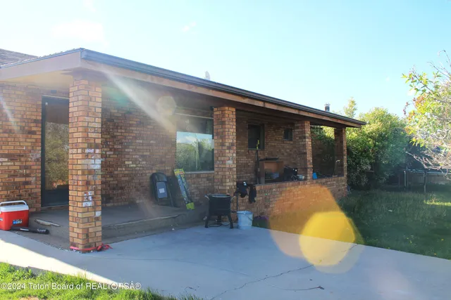 $339,000 | 203 Winkelman Avenue, Marbleton, WY 83113