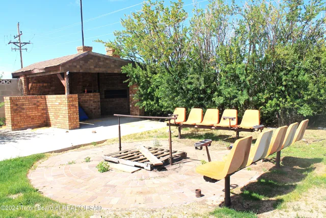 $339,000 | 203 Winkelman Avenue, Marbleton, WY 83113