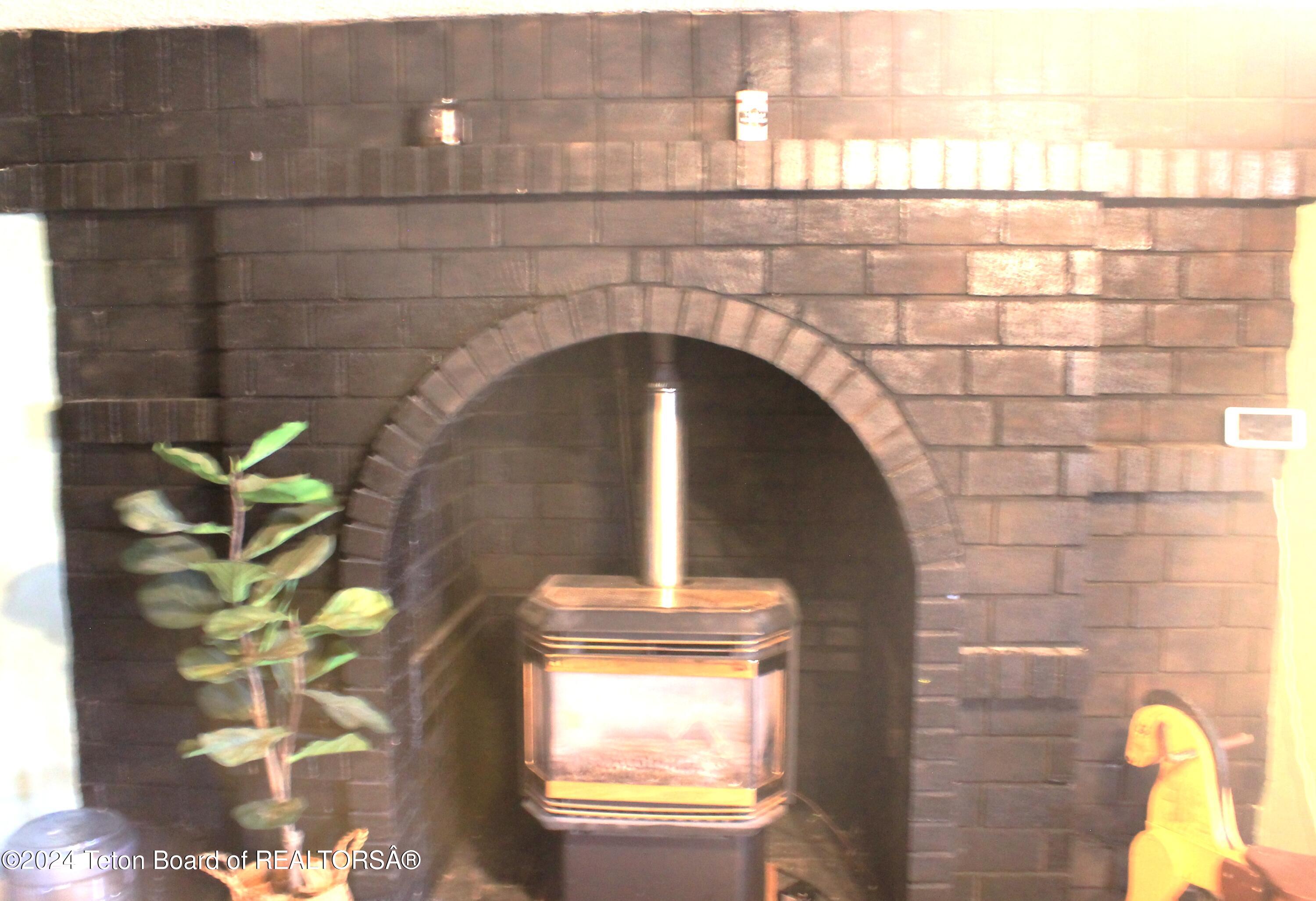 203 Winkelman Avenue Marbleton, WY 83113 - Photo 8 of 21 IMG_4701