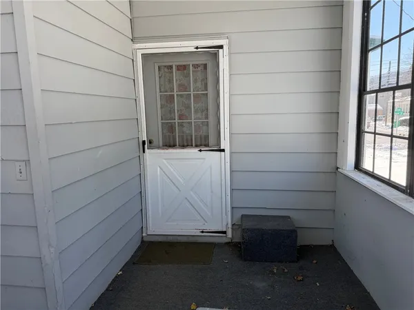 $1,400 | 35 West Hazel Street, Corning, NY 14830