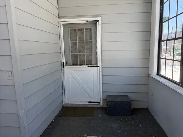 $1,400 | 35 West Hazel Street, Corning, NY 14830