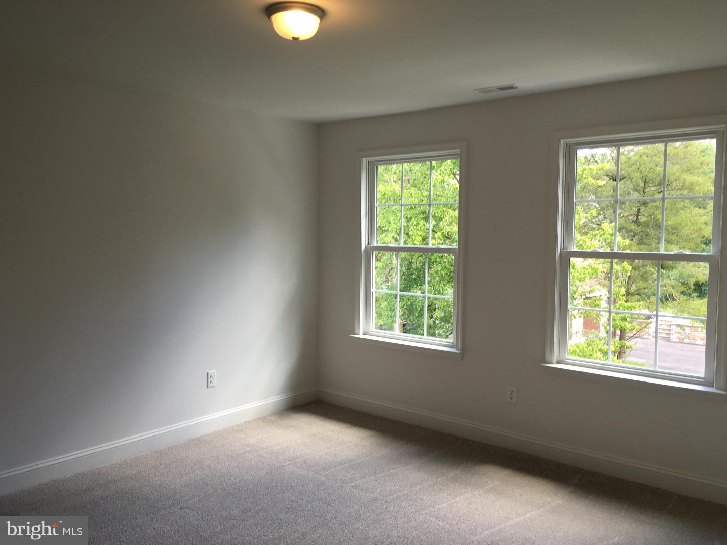 220 Heritage Road Sewell, NJ 08080 - Photo 19 of 25 Gallery Image 19