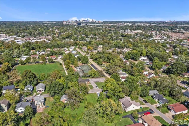 $64,900 | 112 West Thornton Avenue, St. Louis, MO 63119