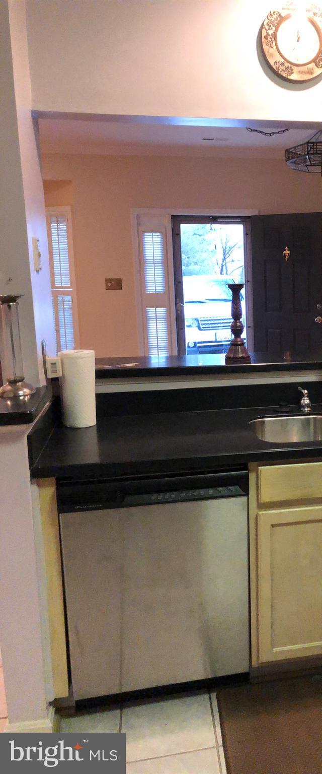 2010 Travis Point Court Odenton, MD 21113 - Photo 15 of 40 Gallery Image 15