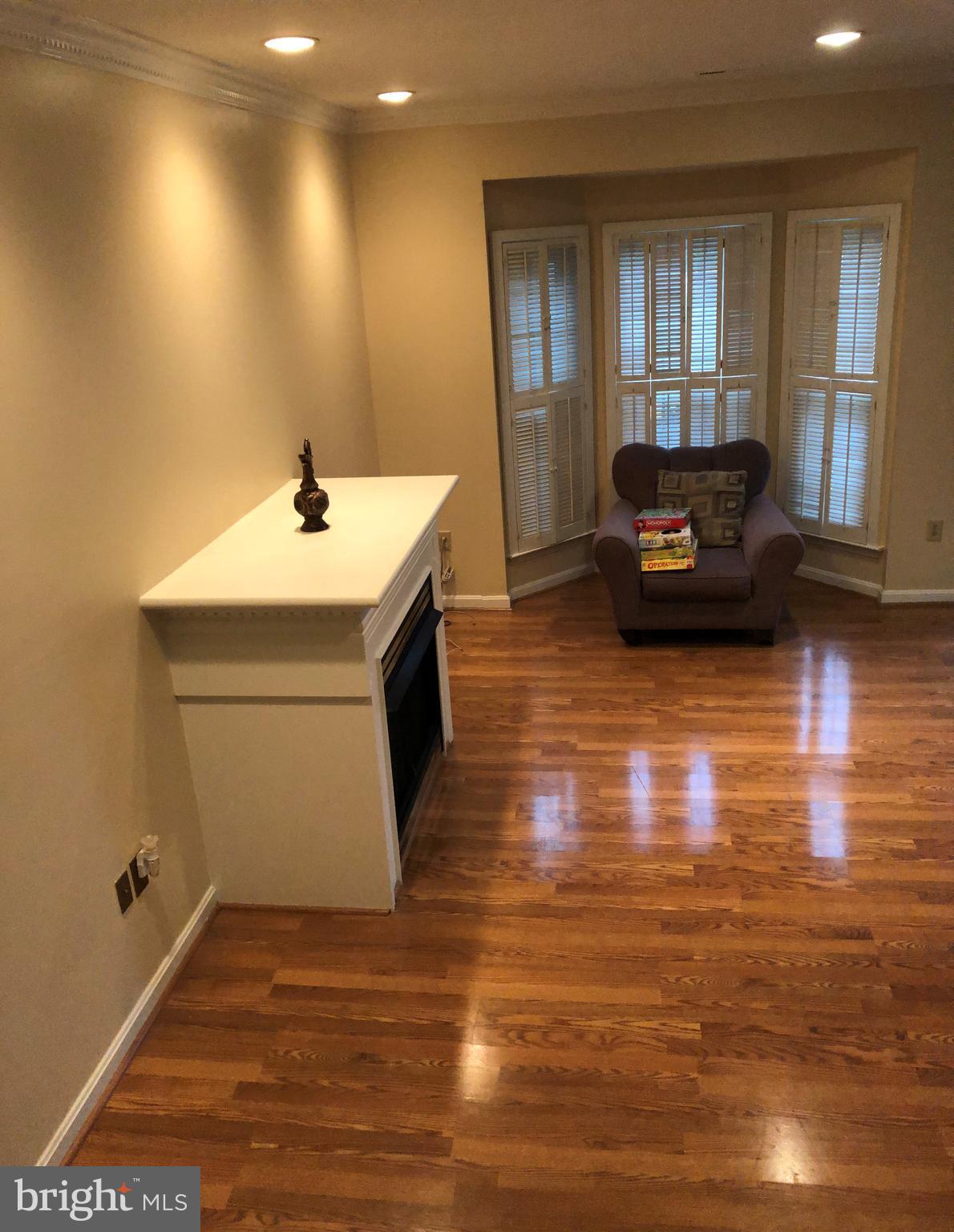2010 Travis Point Court Odenton, MD 21113 - Photo 10 of 40 Gallery Image 10