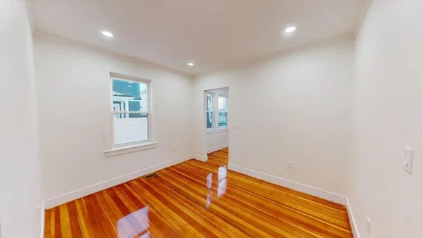 $3,800 | 391 Linwood Avenue, Unit 1, Newton, MA 02460