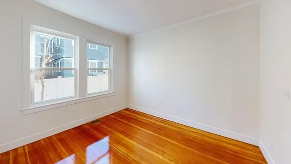 $3,800 | 391 Linwood Avenue, Unit 1, Newton, MA 02460