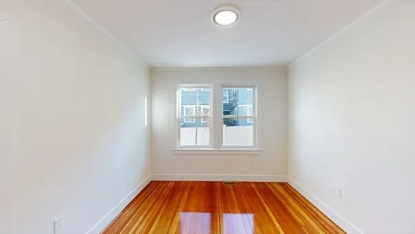 $3,800 | 391 Linwood Avenue, Unit 1, Newton, MA 02460