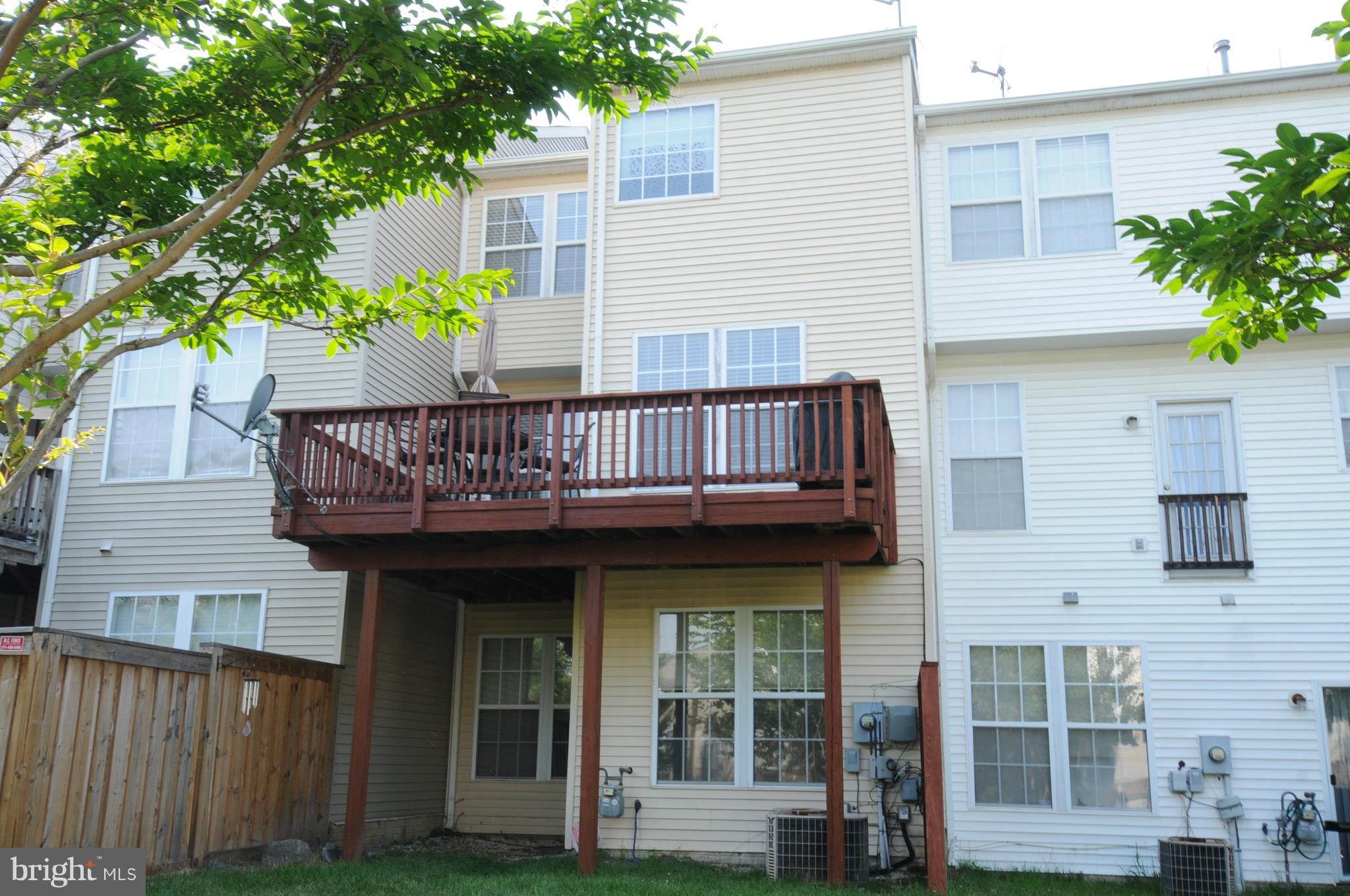 43191 Riders Square Broadlands, VA 20148 - Photo 20 of 22 Backyard and large deck