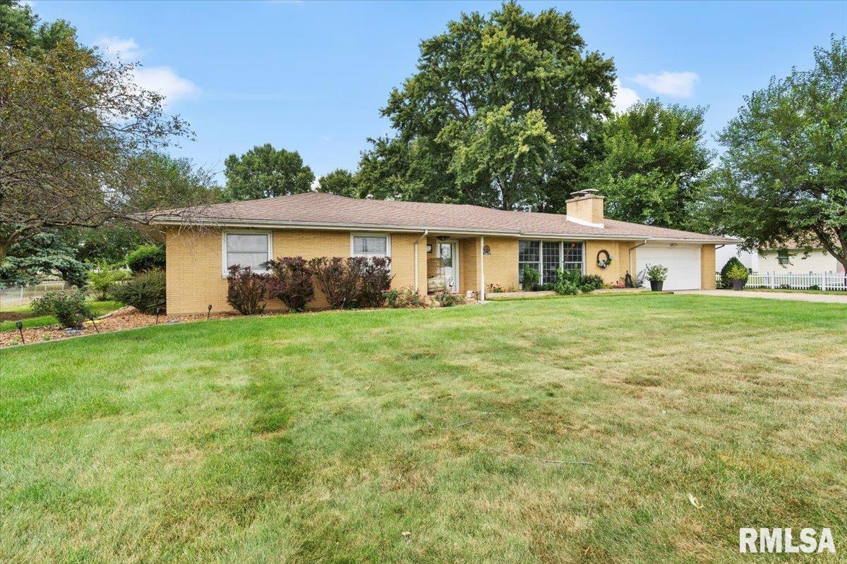 1027 Hoechester Road Springfield, IL 62712 - Photo 2 of 35