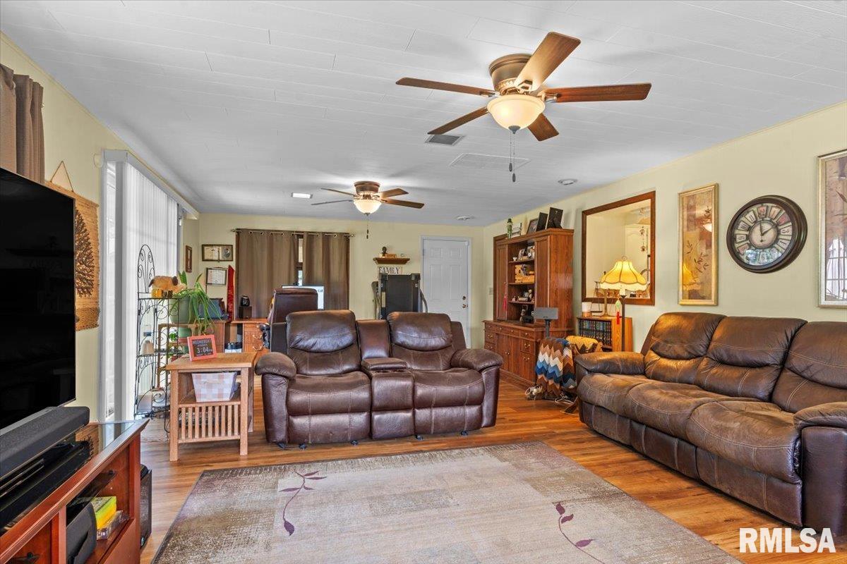 1027 Hoechester Road Springfield, IL 62712 - Photo 25 of 35