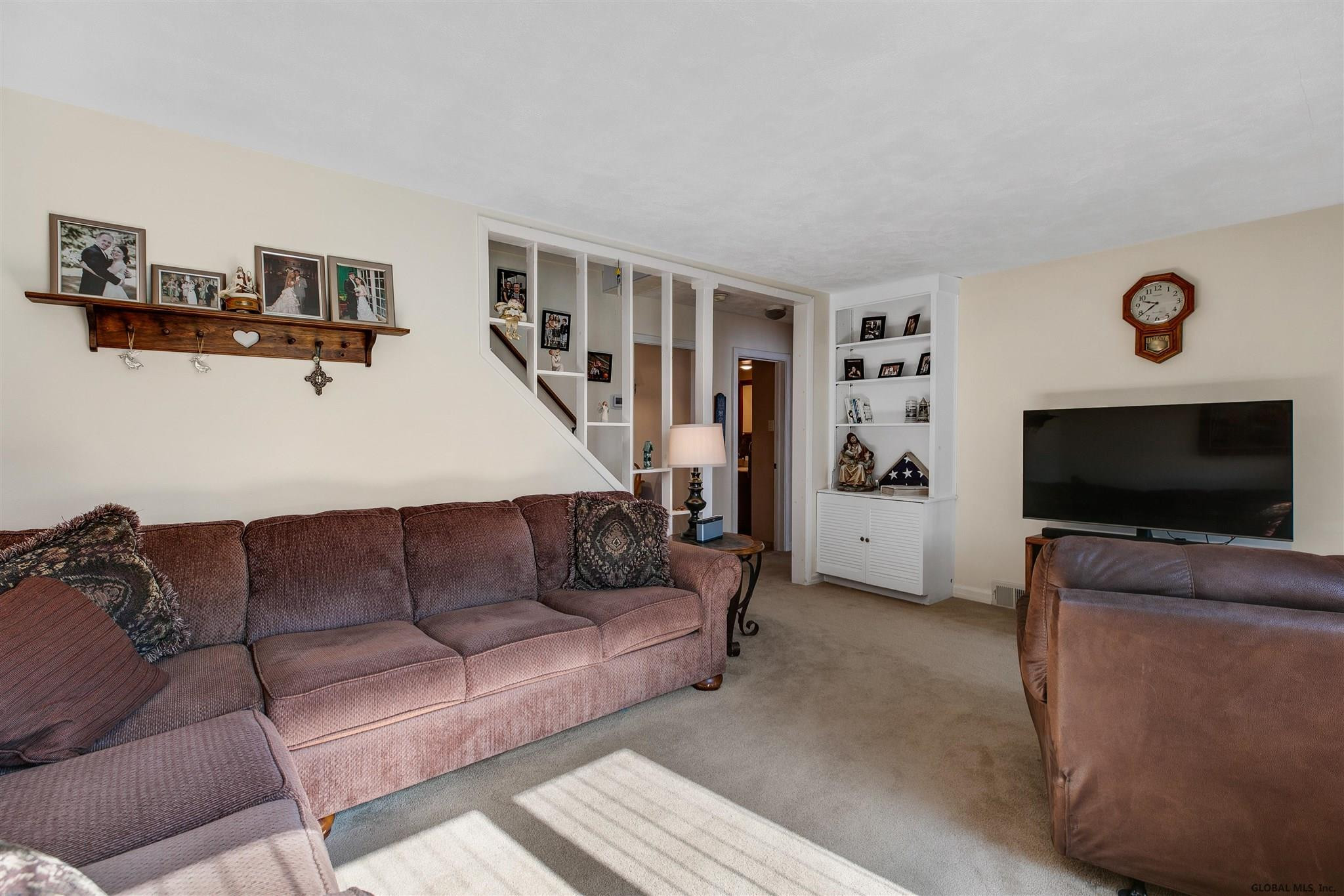 313 Nimitz Road Schenectady, NY 12304 - Photo 2 of 32 Photo 2
