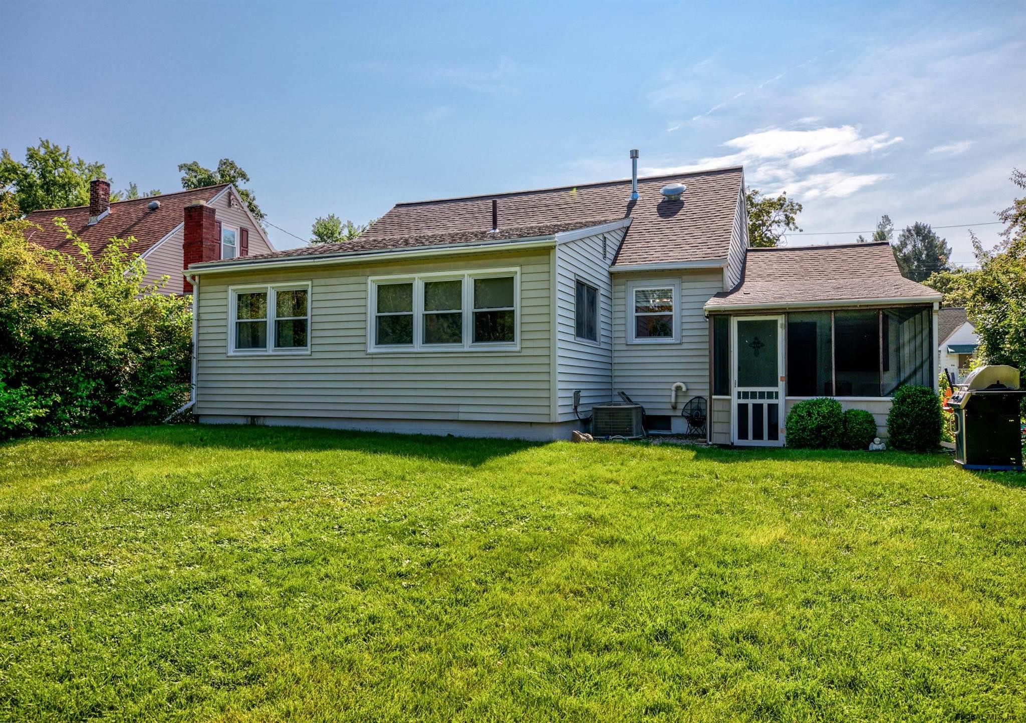 313 Nimitz Road Schenectady, NY 12304 - Photo 29 of 32 Photo 29