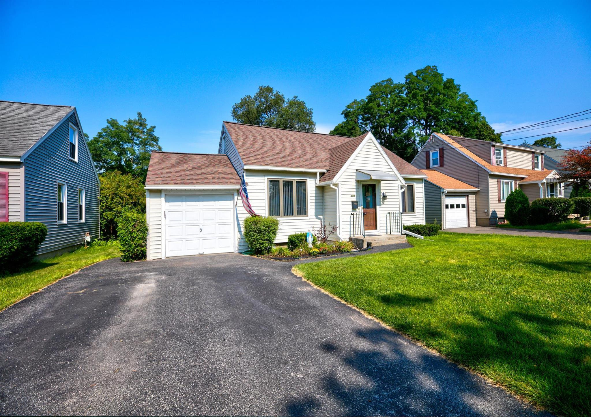 313 Nimitz Road Schenectady, NY 12304 - Photo 30 of 32 Photo 30