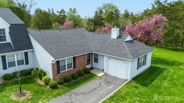 $450,000 | 363 Cotswold Place, Somerset, NJ 08873