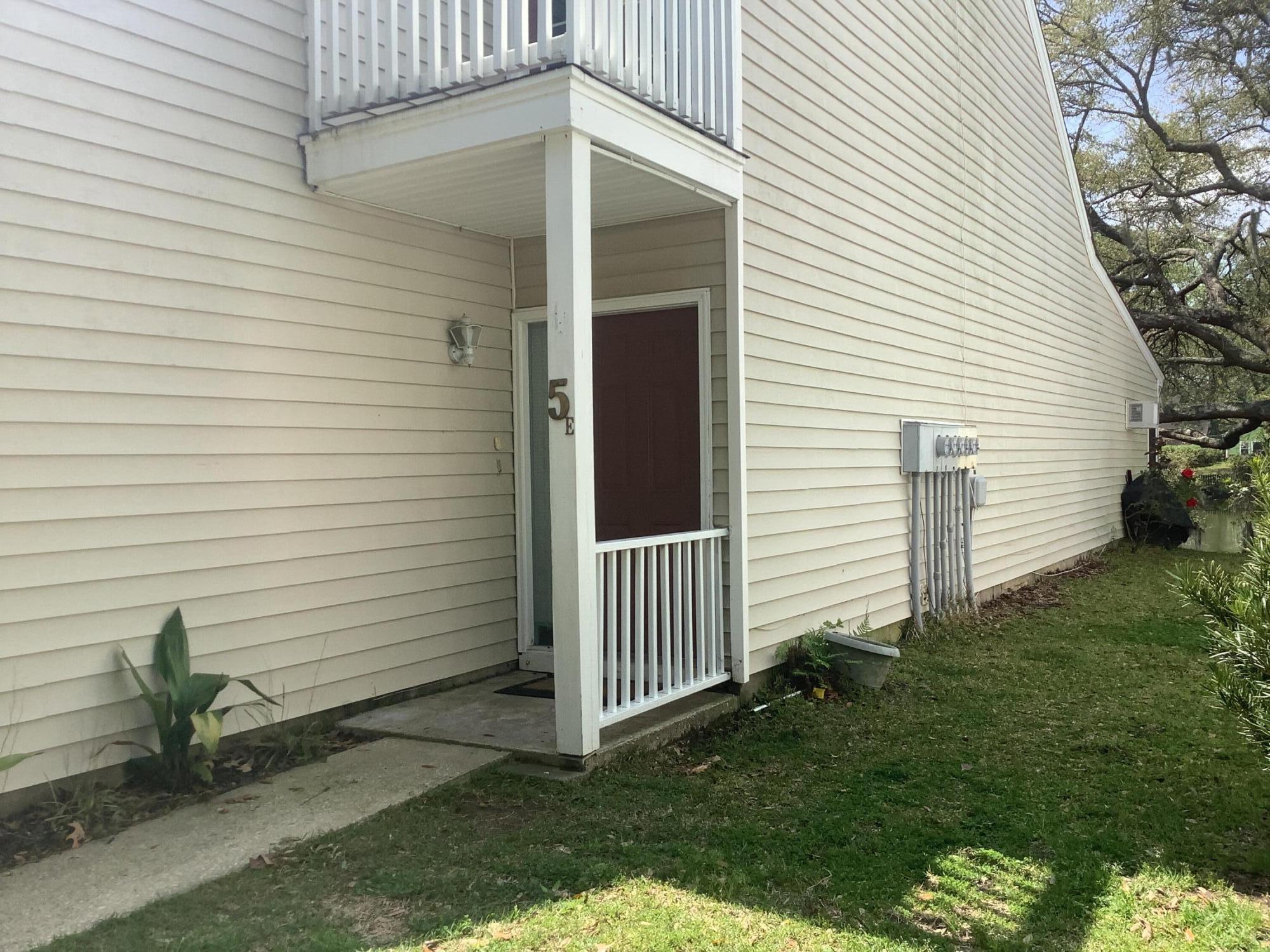 5 Town Park Lane, Unit E Charleston, SC 29412 - Photo 2 of 9 IMG_0787