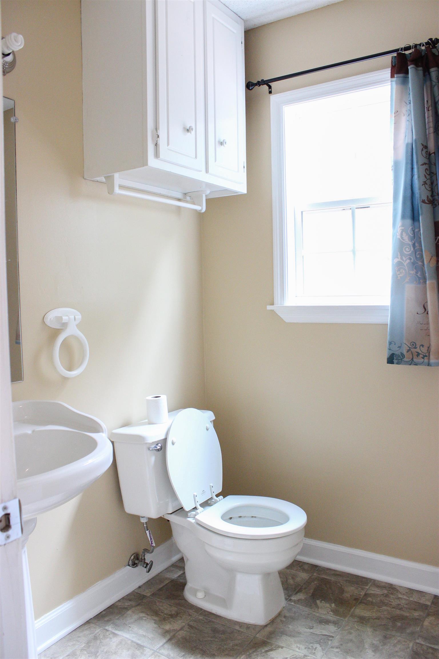 3433 New Towne Road Antioch, TN 37013 - Photo 12 of 19 Downstairs half bath