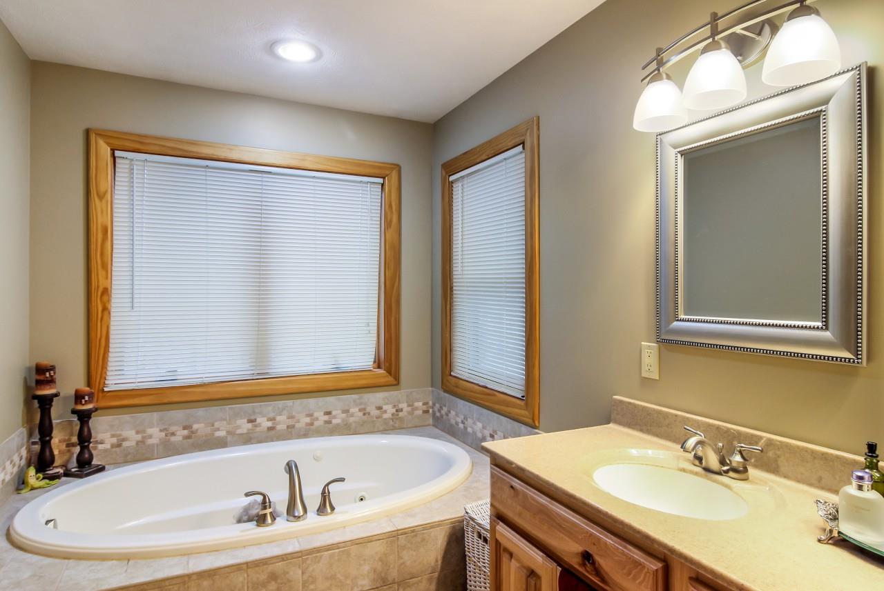 1679 Round Lake Road Interlochen, MI 49643 - Photo 36 of 37 1860584-36.JPG