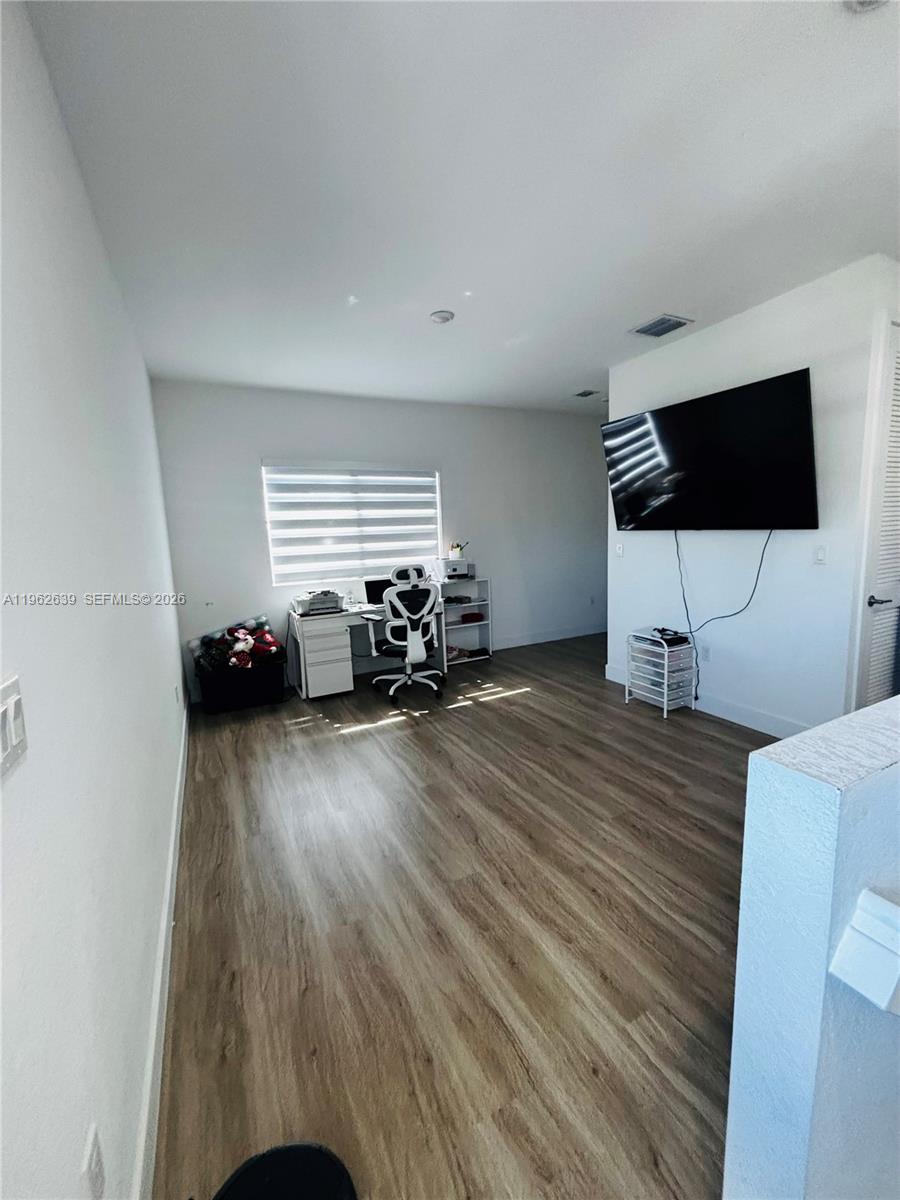 11855 Southwest 227th Street Miami, FL 33170 - Photo 13 of 24