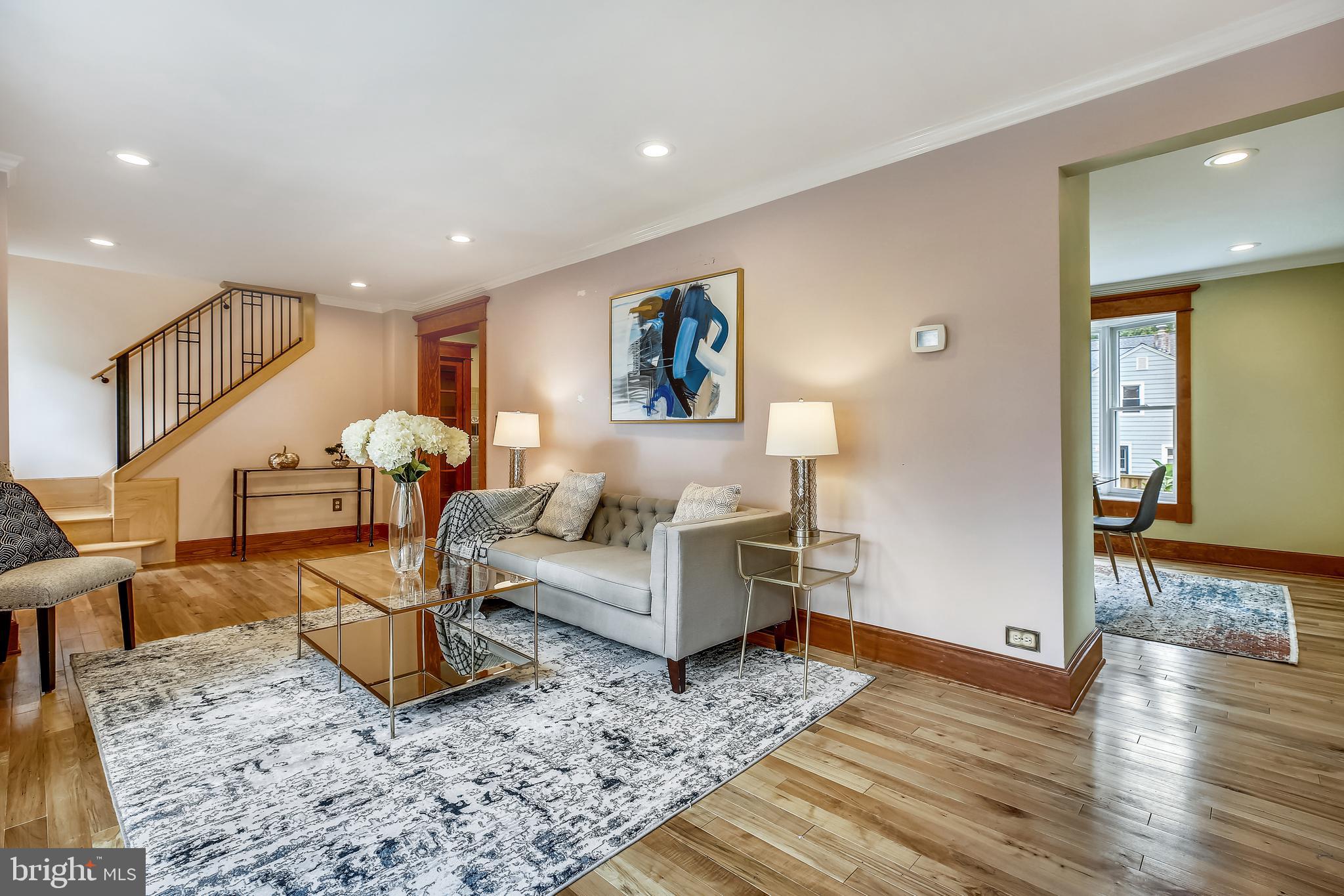 5606 Greentree Road Bethesda, MD 20817 - Photo 3 of 41 Living room