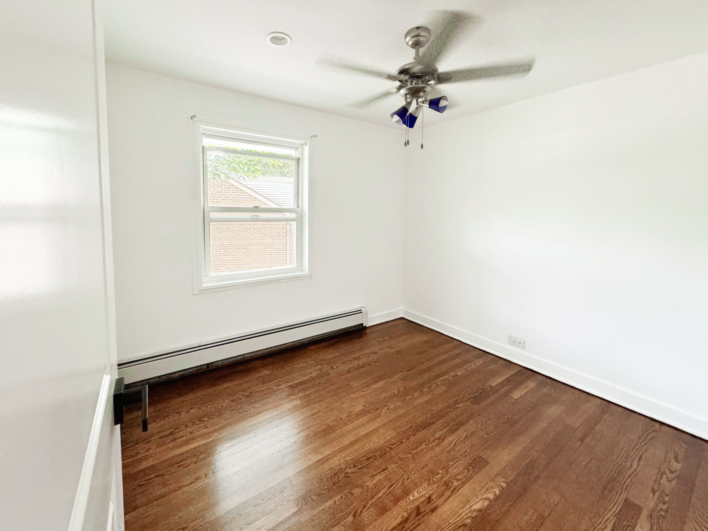 8660 East Prairie Road Skokie, IL 60076 - Photo 12 of 20 Gallery Image 12