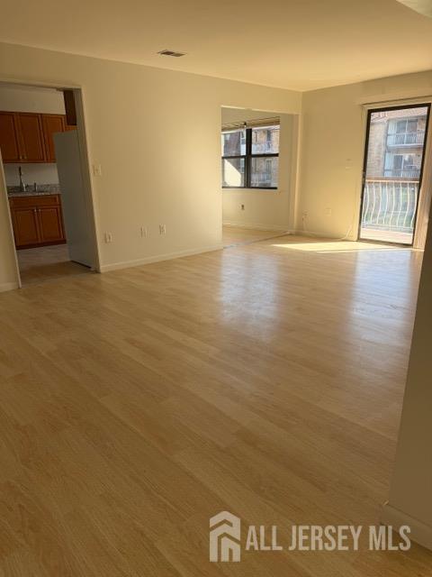 1508 Raspberry Court Edison, NJ 08817 - Photo 4 of 11 a view of a hallway