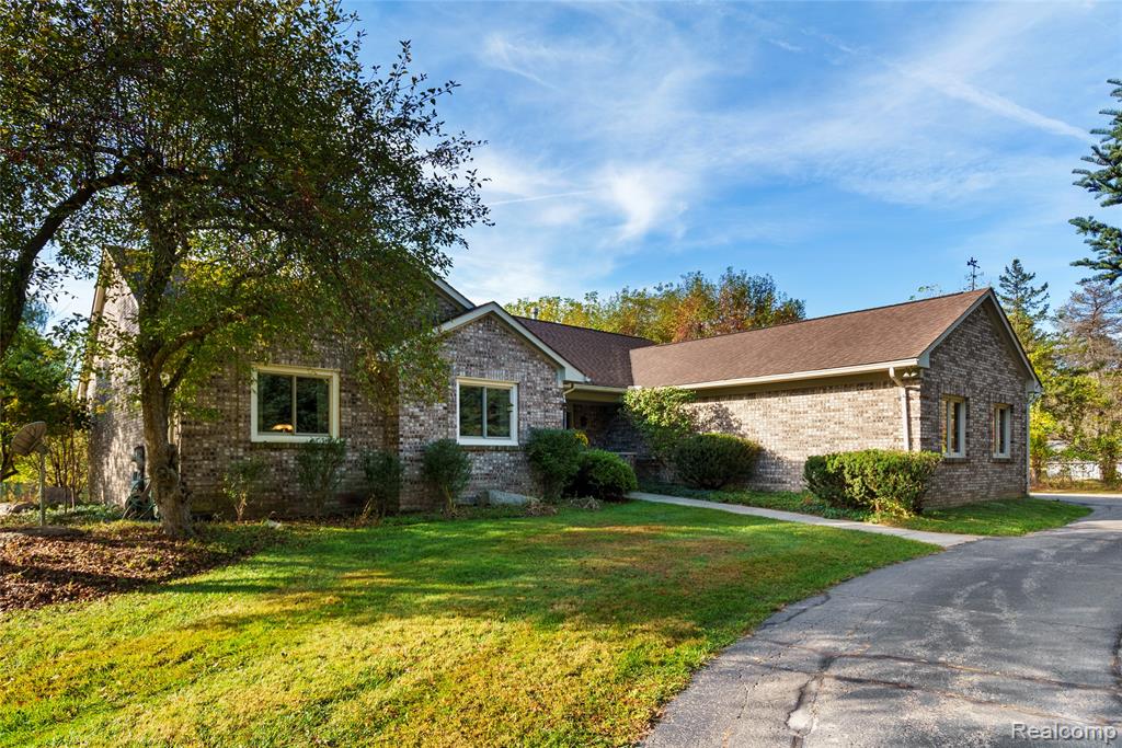 990 Brewer Road Leonard, MI 48367 - Photo 48 of 62