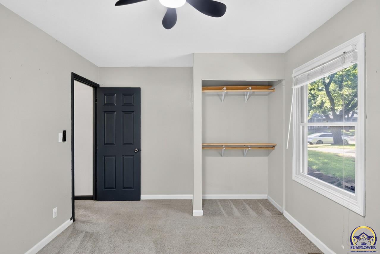2833 Southwest Hillcrest Road Topeka, KS 66614 - Photo 10 of 34 Gallery Image 10