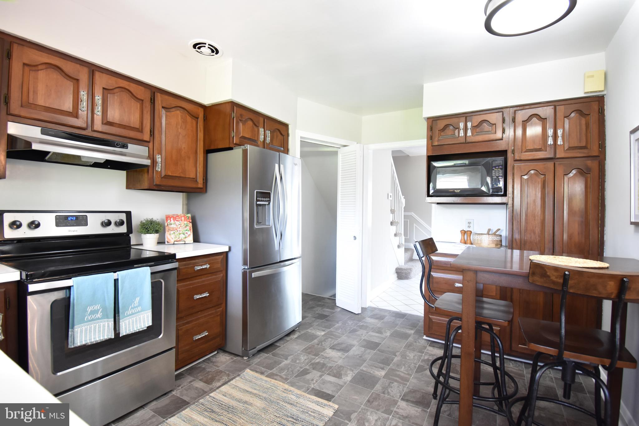 1824 Aberdeen Road Towson, MD 21286 - Photo 11 of 31