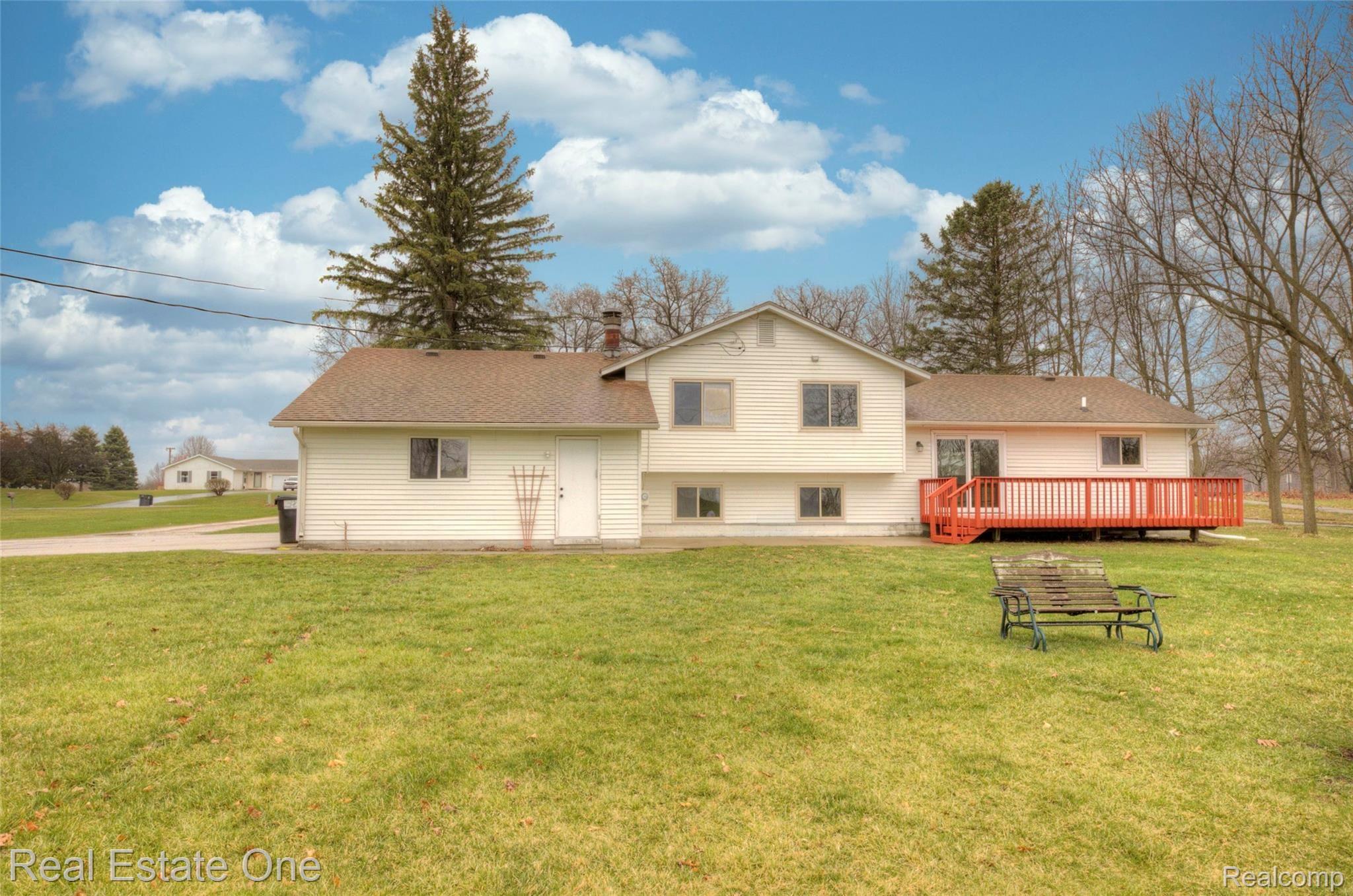 2400 Patterson Lk Road Pinckney, MI 48169 - Photo 43 of 48 4H8A1467_8_9.jpg