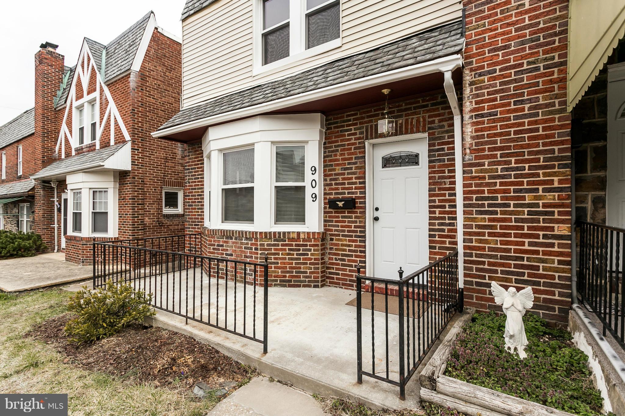 909 Calwell Road Baltimore, MD 21229 - Photo 1 of 30 Exterior (Front)