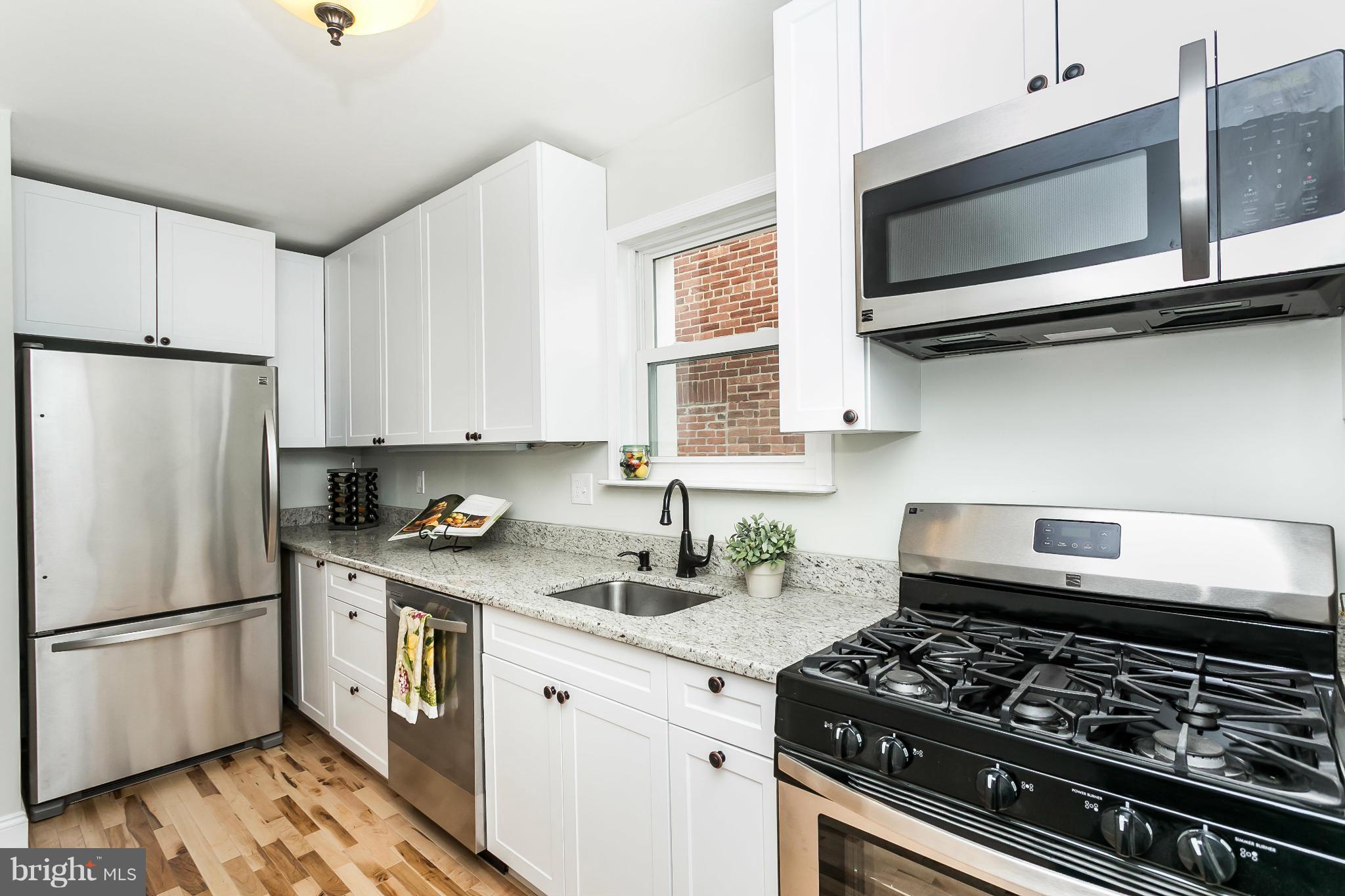 909 Calwell Road Baltimore, MD 21229 - Photo 12 of 30 Kitchen