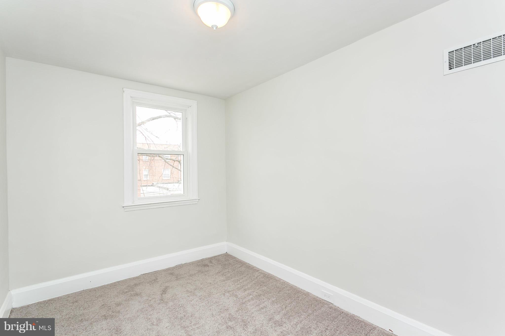 909 Calwell Road Baltimore, MD 21229 - Photo 21 of 30 Bedroom