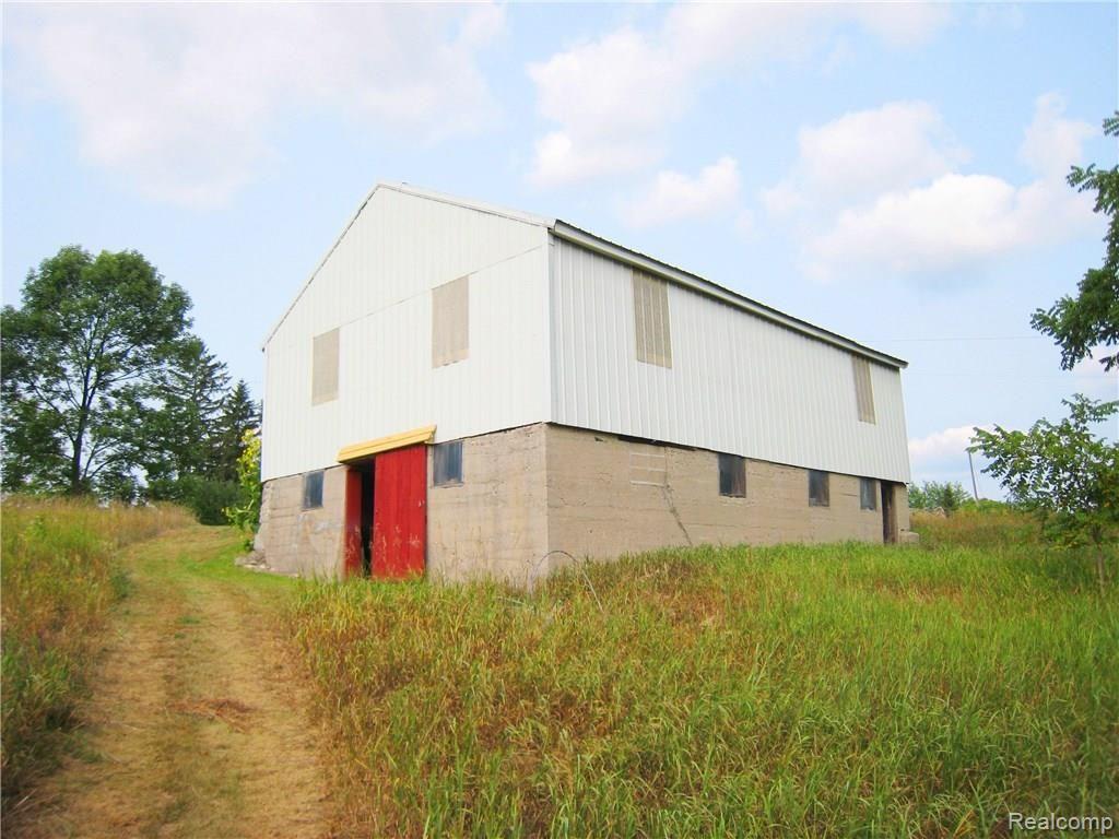 3219 North 17 Road Mesick, MI 49668 - Photo 8 of 68 IMG_5738.JPG