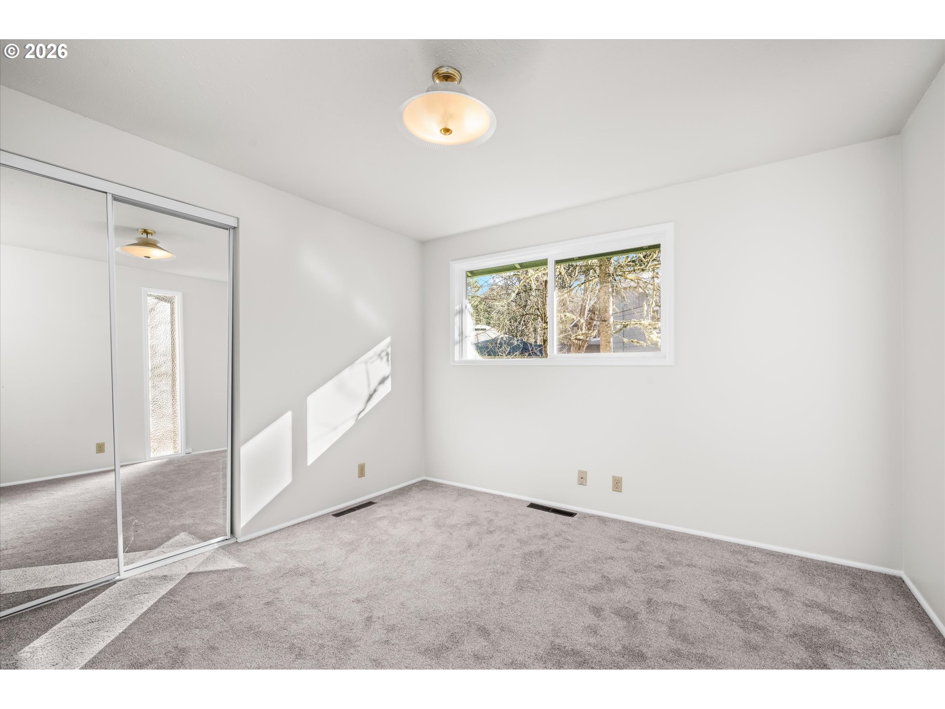195 Coachman Drive Eugene, OR 97405 - Photo 23 of 34 a view of an empty room