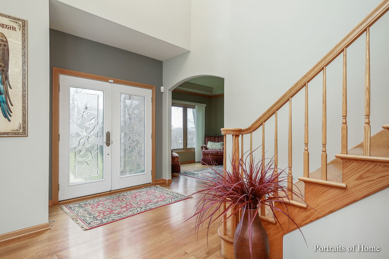 655 Mary Court Elmhurst, IL 60126 - Photo 3 of 46 a view of an entryway