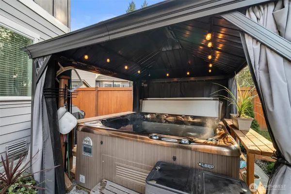 $998,000 | 14110 Overlook Drive East, Bonney Lake, WA 98391