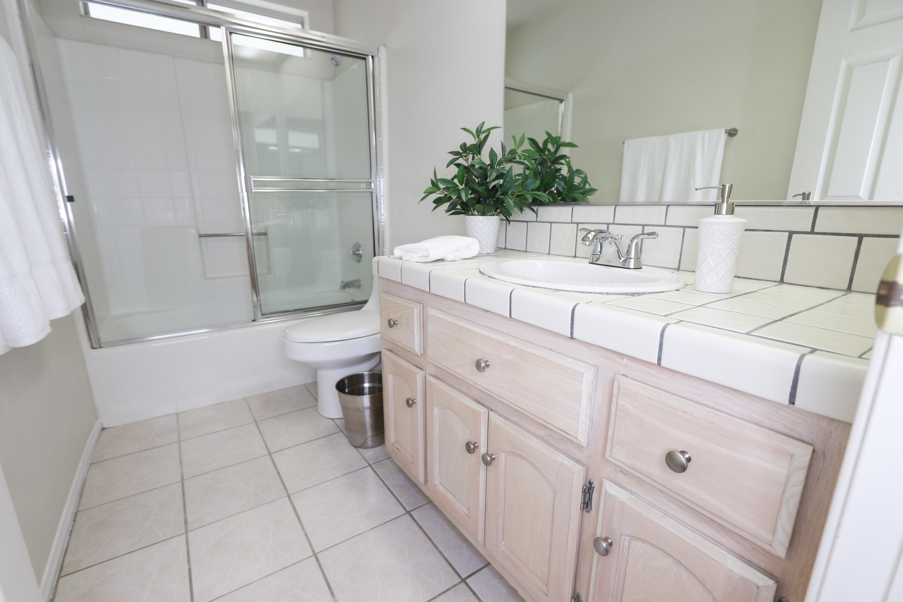 68250 Risueno Road Cathedral City, CA 92234 - Photo 11 of 19 a bathroom with a sink a toilet and shower