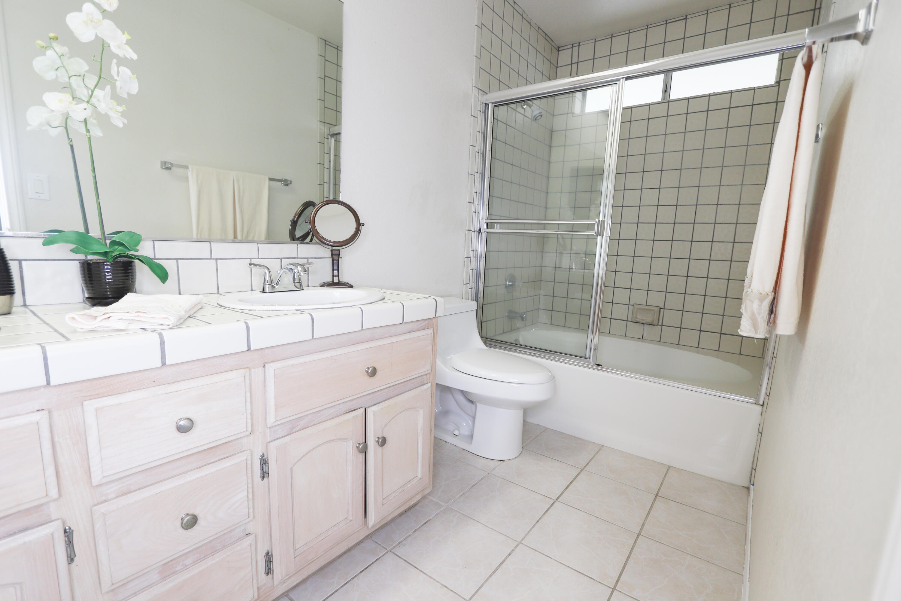 68250 Risueno Road Cathedral City, CA 92234 - Photo 14 of 19 a bathroom with a sink toilet and shower