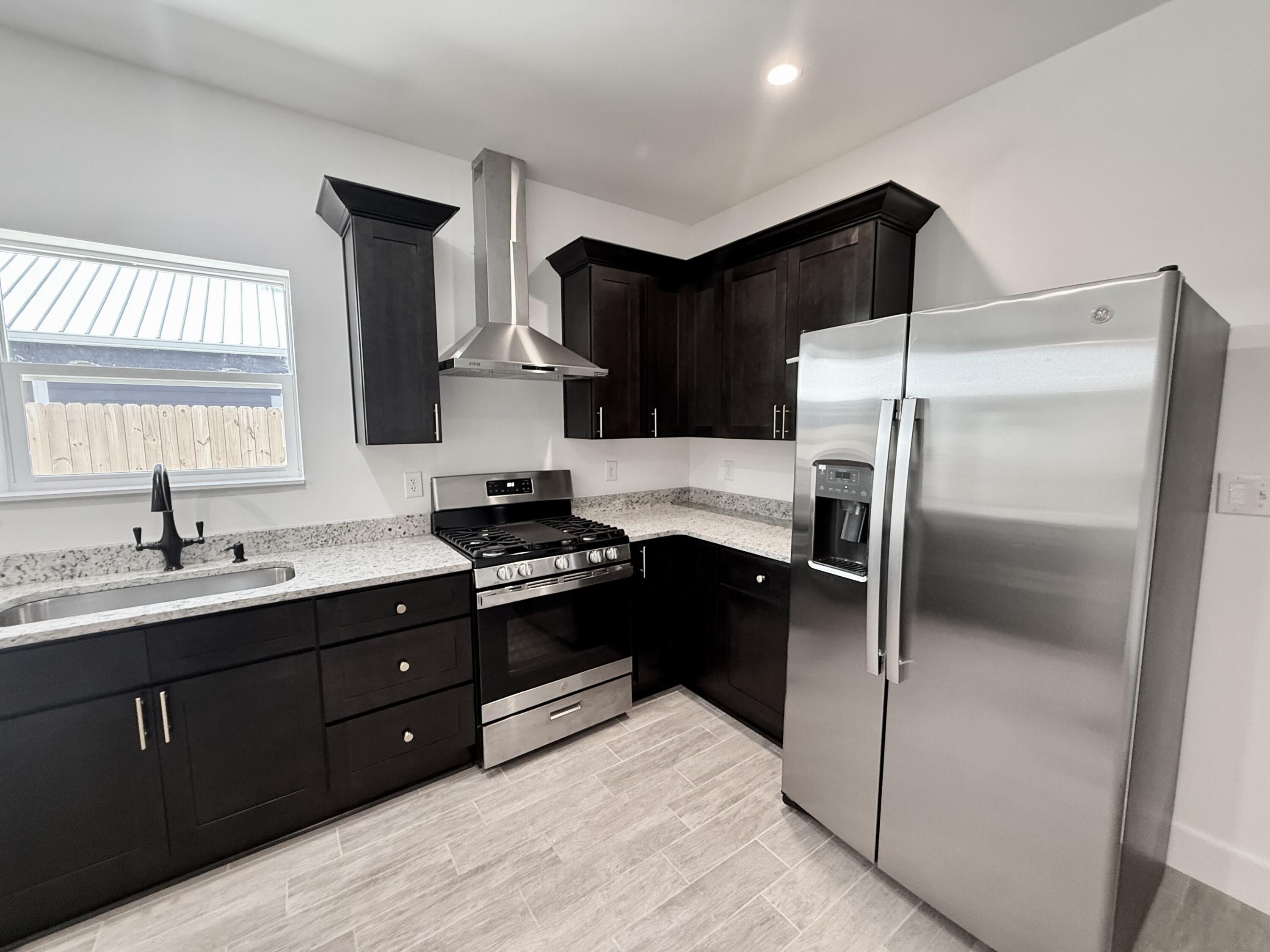 874 West Orange Avenue DeFuniak Springs, FL 32435 - Photo 12 of 32 stainless steel appliances