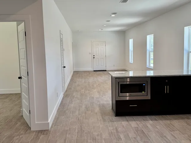 $263,900 | 874 West Orange Avenue, DeFuniak Springs, FL 32435