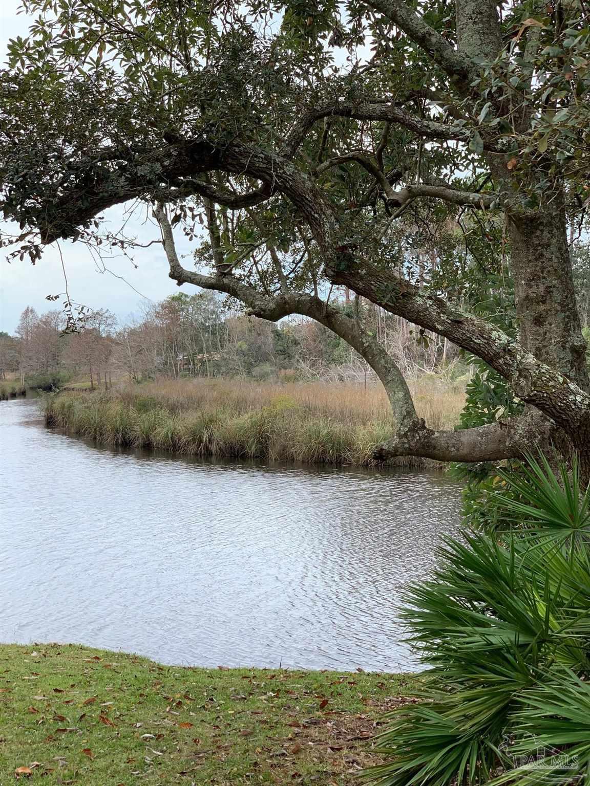 609 Dog Track Road Pensacola, FL 32506 - Photo 8 of 22