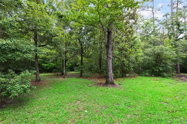 $2,750 | 204 Woodlawn Court, Pearl River, LA 70452