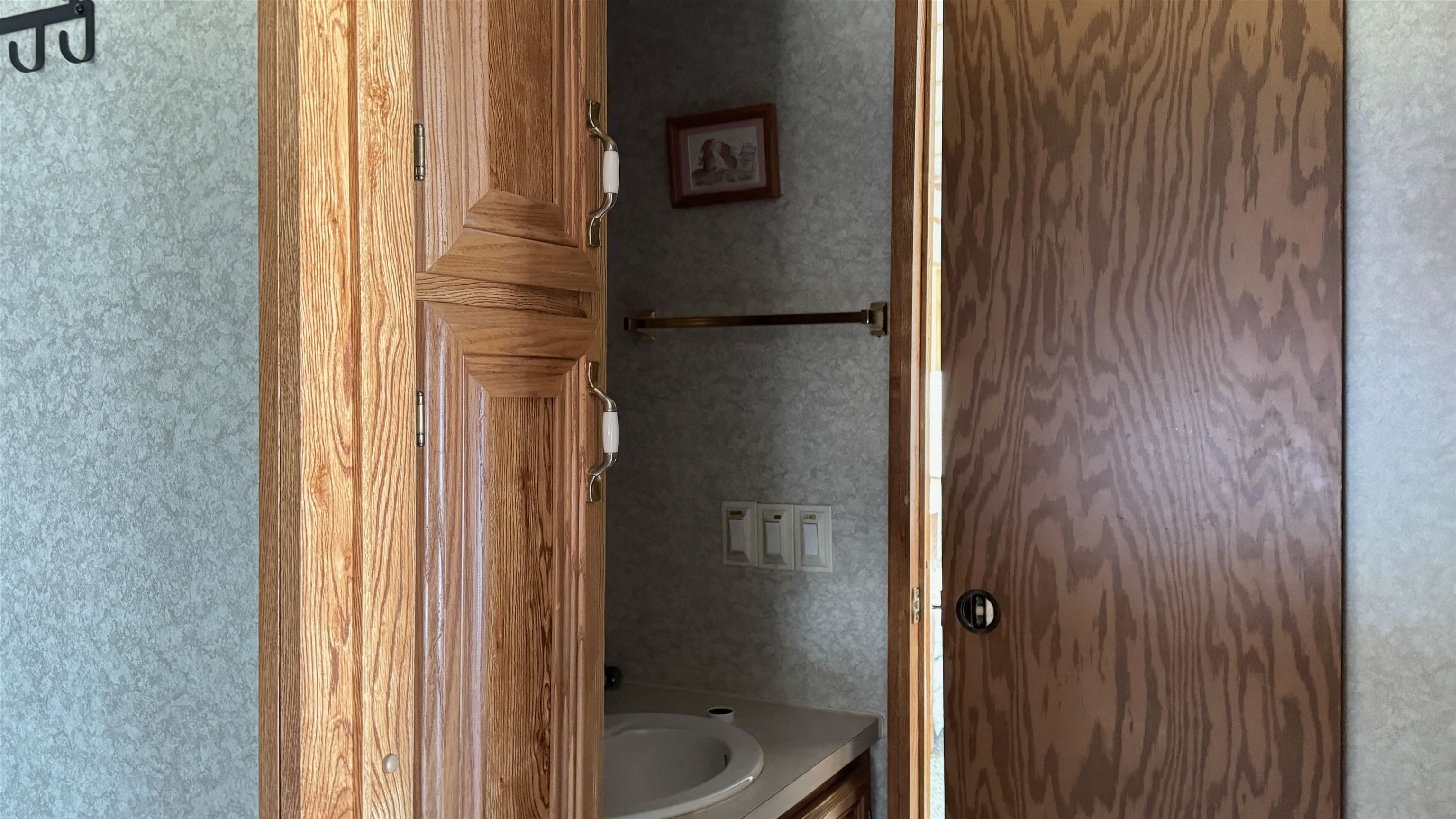 728 Scenic Road, Unit 206 Laconia, NH 03246 - Photo 14 of 30