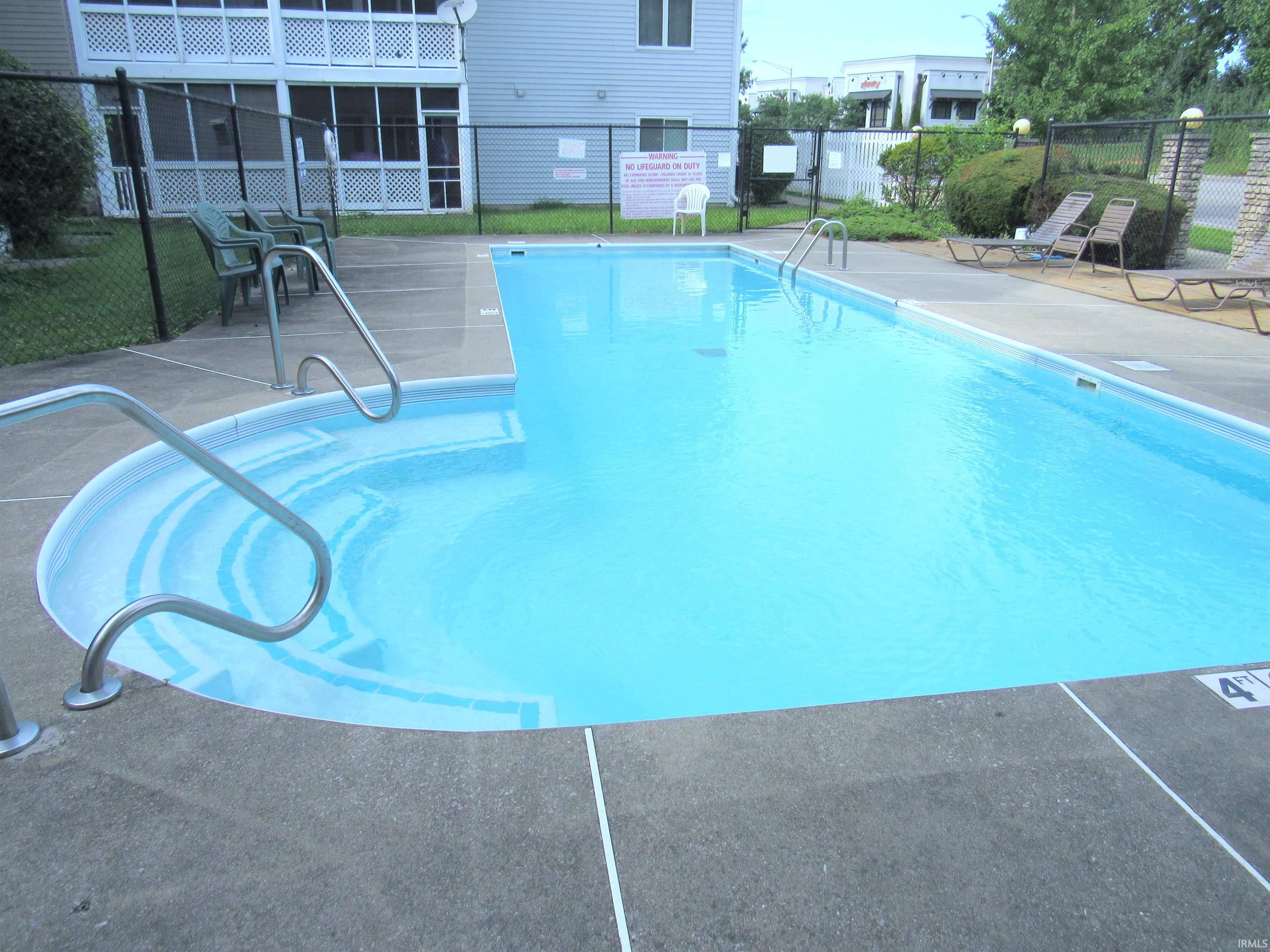 1362 South College Mall Road, Unit I1 Bloomington, IN 47401 - Photo 17 of 18