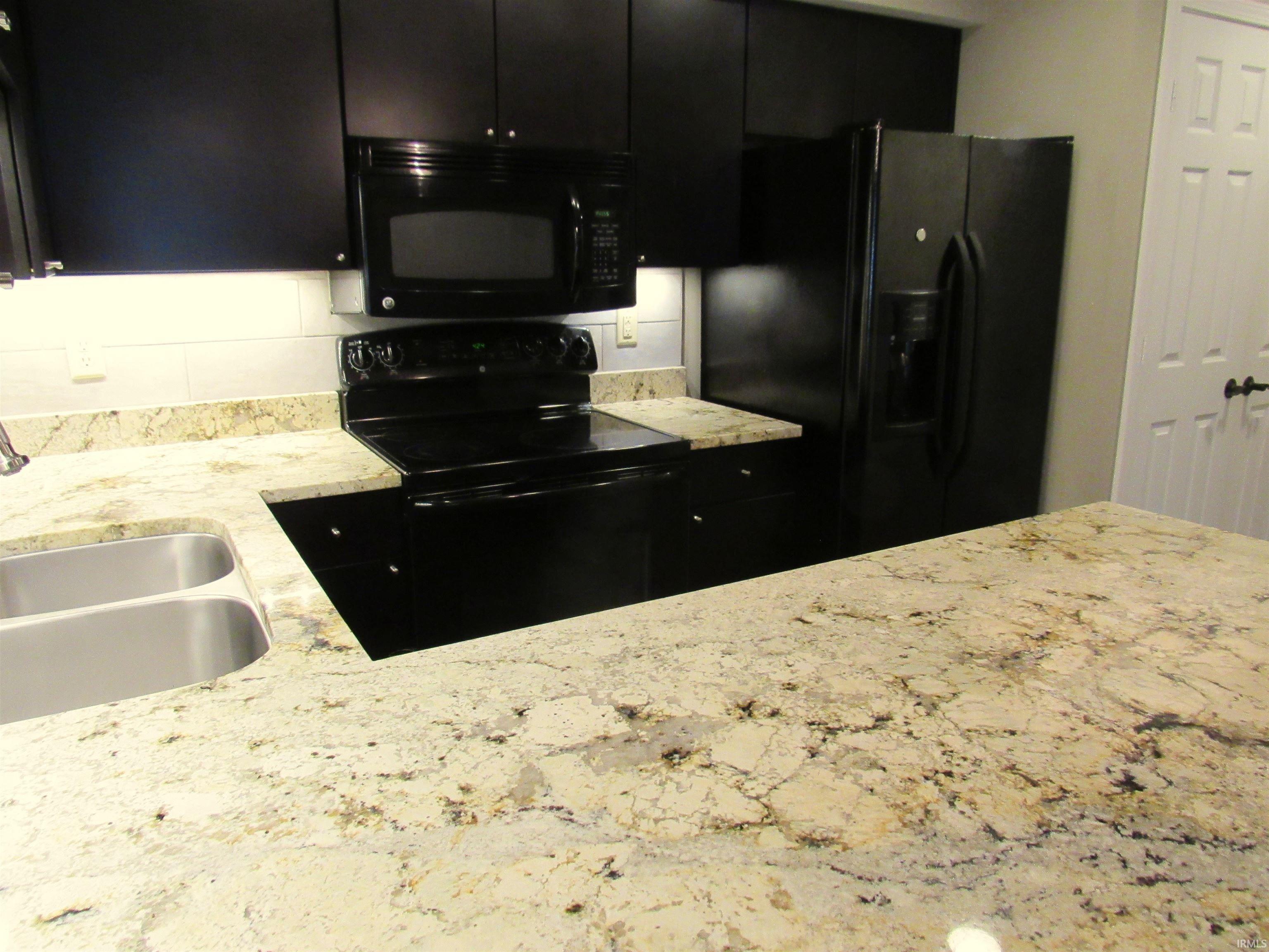1362 South College Mall Road, Unit I1 Bloomington, IN 47401 - Photo 4 of 18