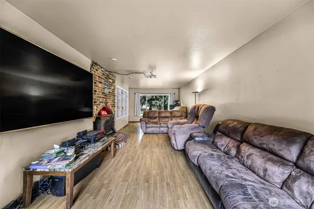 $595,000 | 605 North Forest Court, Lynden, WA 98264